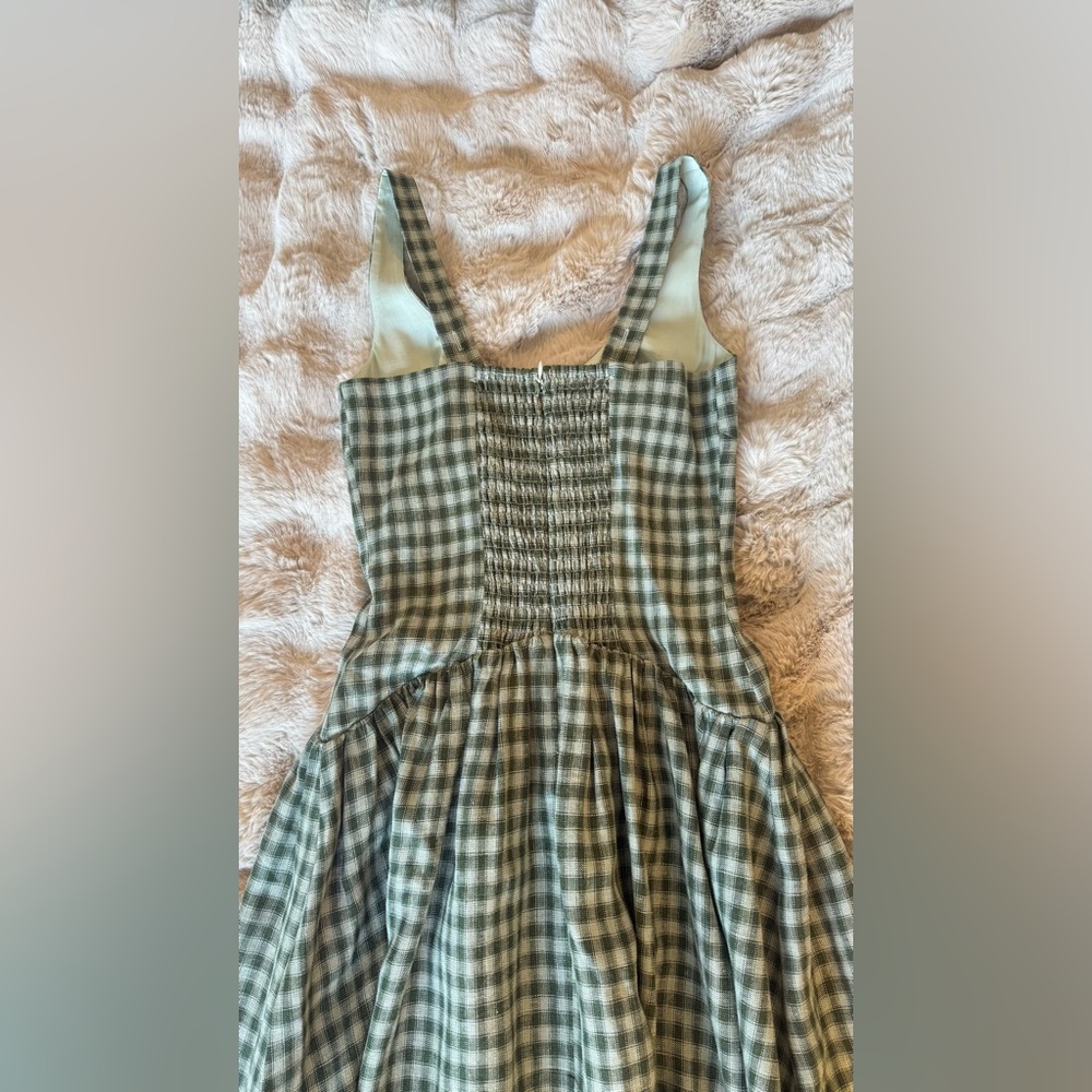 Reformation Roslyn Linen Dress in Cactus. Brand new without tags, never worn. - Picture 14 of 16